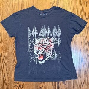Def Leppard Graphic Band T-Shirt Leopard Rock Logo Size Large Black